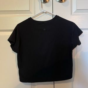 Lululemon black crop cates tee